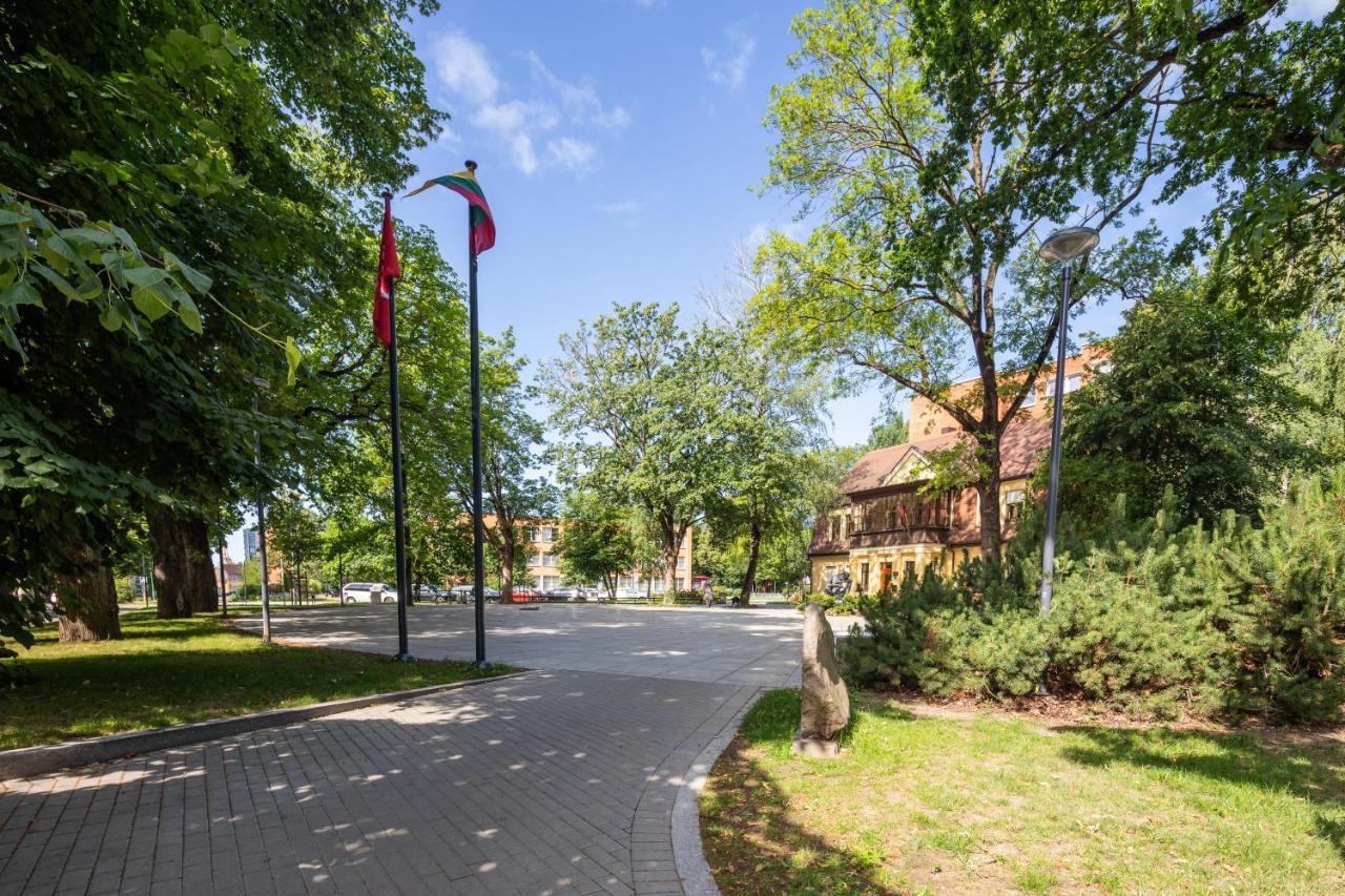 Green House Downtown Apartments With Private Free Parking And Bike Storage Klaipėda Exterior foto