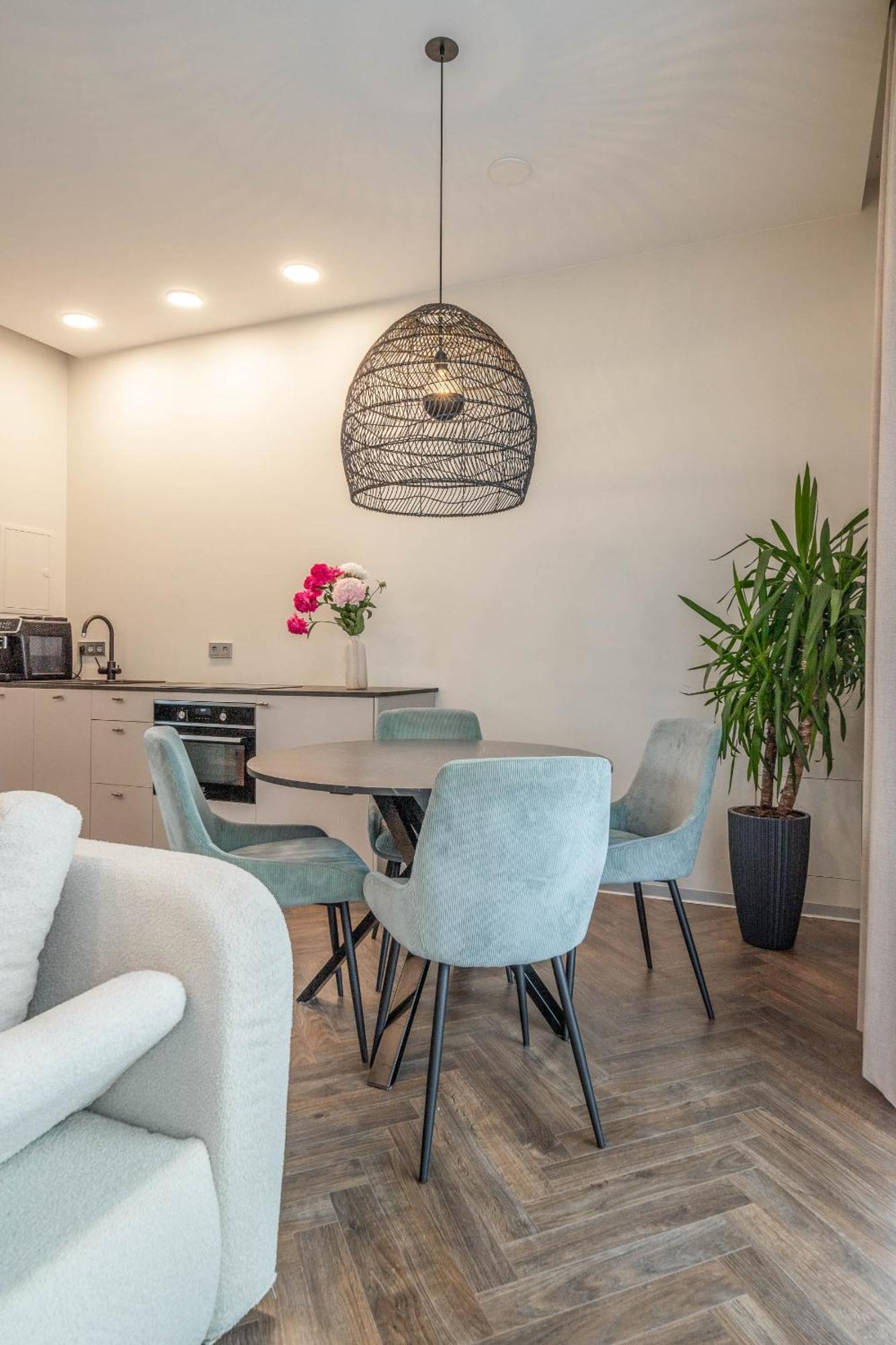 Green House Downtown Apartments With Private Free Parking And Bike Storage Klaipėda Exterior foto